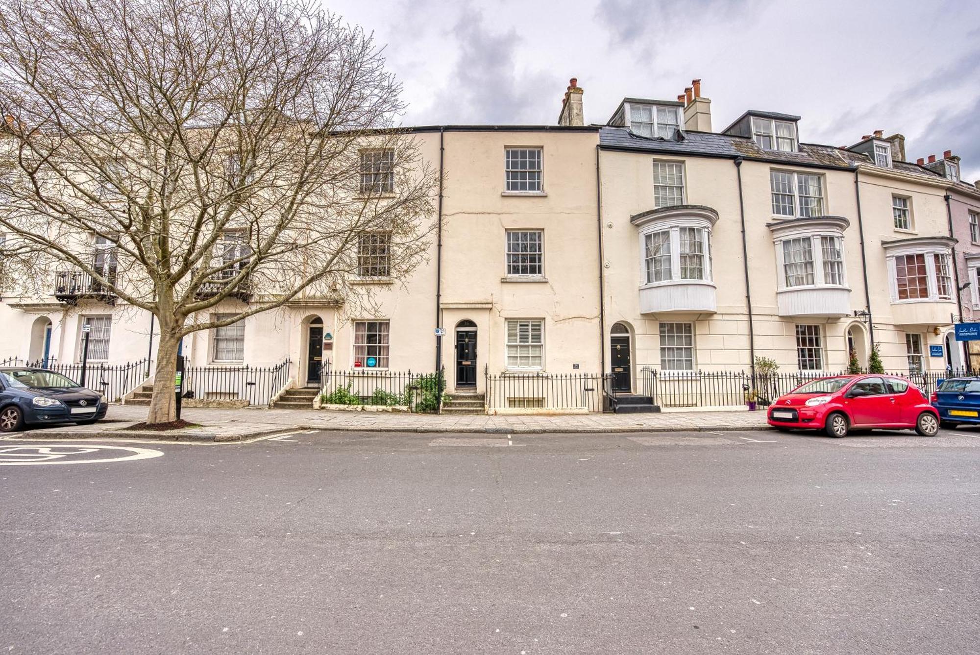 2 Bed Stunning Chic Modern Spacious Apt, Ocean Village, Southampton - Plenty Of Parking - By Blue Puffin Stays Exteriér fotografie