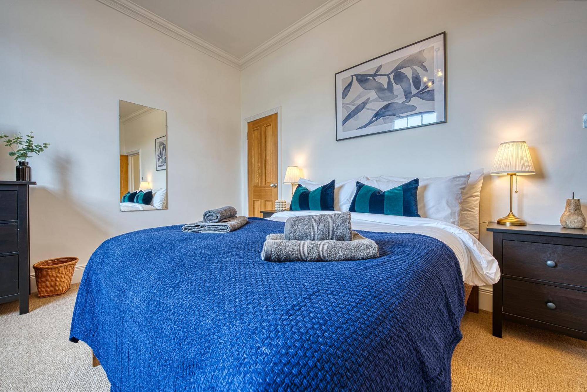 2 Bed Stunning Chic Modern Spacious Apt, Ocean Village, Southampton - Plenty Of Parking - By Blue Puffin Stays Exteriér fotografie