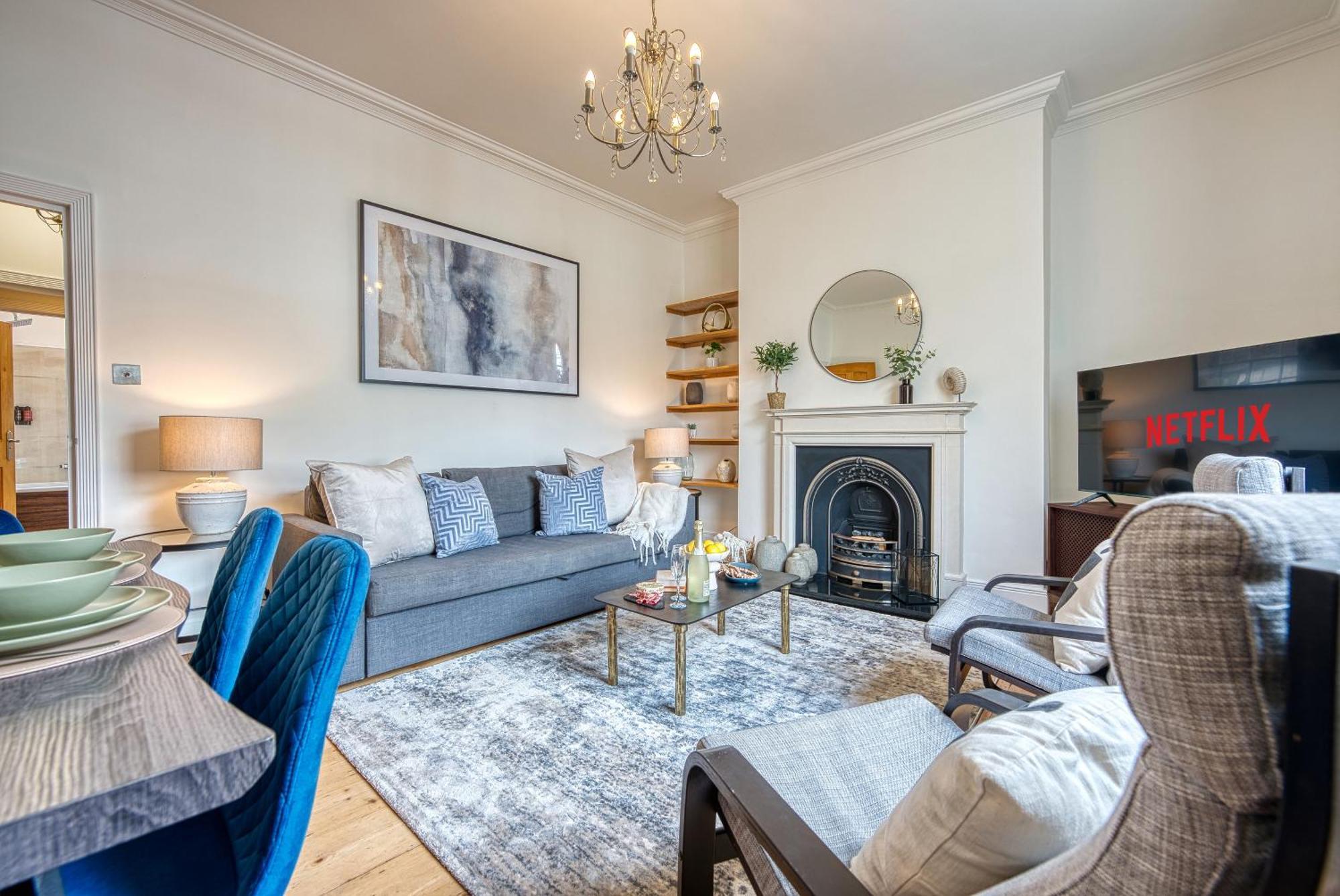2 Bed Stunning Chic Modern Spacious Apt, Ocean Village, Southampton - Plenty Of Parking - By Blue Puffin Stays Exteriér fotografie